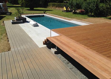 Terrasse IPE et Composite SILVADEC pour habillage plage piscine