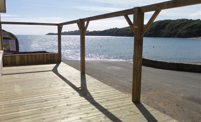 paysagiste Côtes d'Armor - Terrasse et structure en Pin Classe 4 au restaurant Chez Paulette Le Palus Plouha