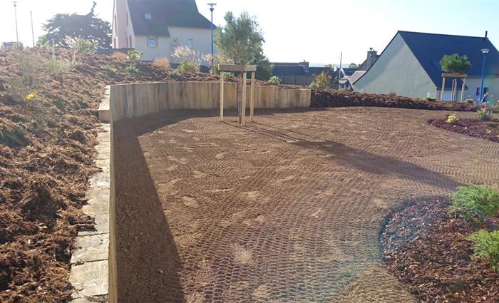 Soutènement, plantation et engazonnement à Binic 22